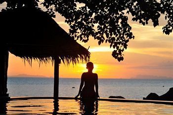 Hotel Bay Lounge & Resort