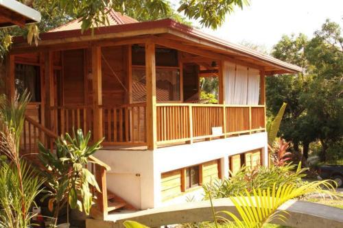 Alma Villa