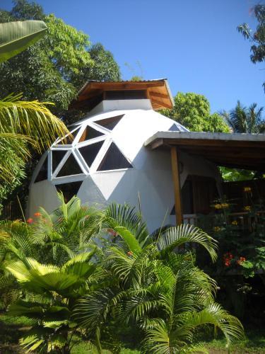 Alma Villa