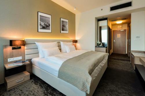 Grid Hotel