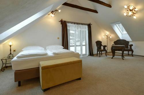 Apartamentos Zamecka Fortovna / Forester House