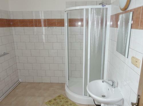 Hostal Hotel Sta?�?