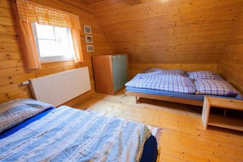 Lodge Chaloupka U Potoka