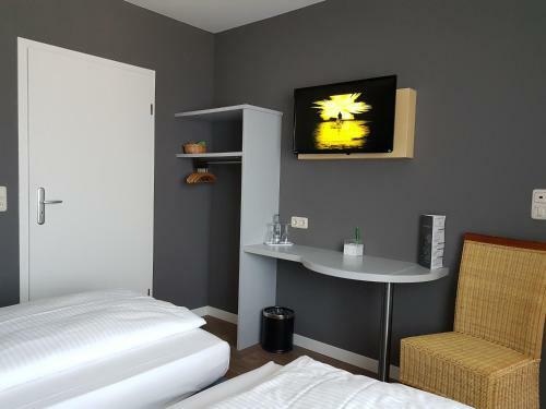 Hotel & Restaurant H�llen