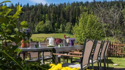 Schwarzwaldhaus Enzkl�sterle