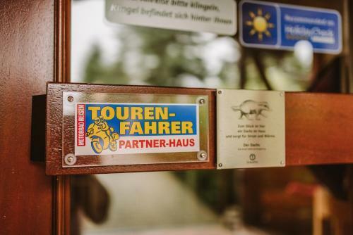 Hotel Berglandst�bel