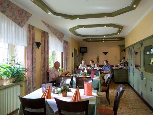 Hostal Gasthaus-pension Islekh�he Gansen
