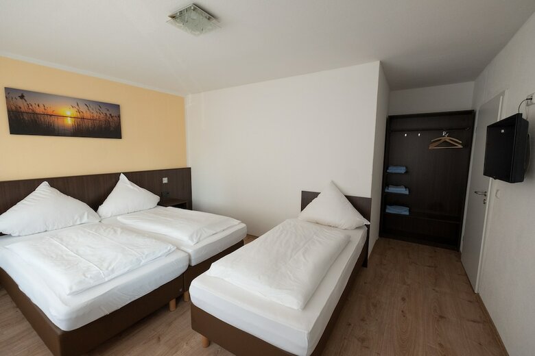 Hostal Schnitzelhaus Und Pension Stadt Rosbach