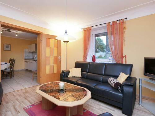 Spacious Apartment In Rodershausen With Barbecue