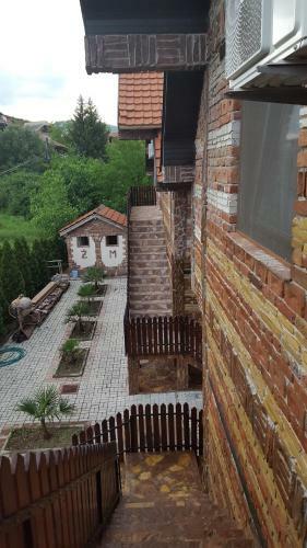 Hostal Apartments Dan Dar