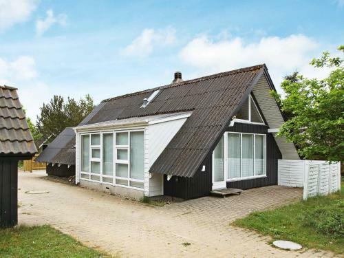 Two-bedroom Holiday Home In Hemmet 6