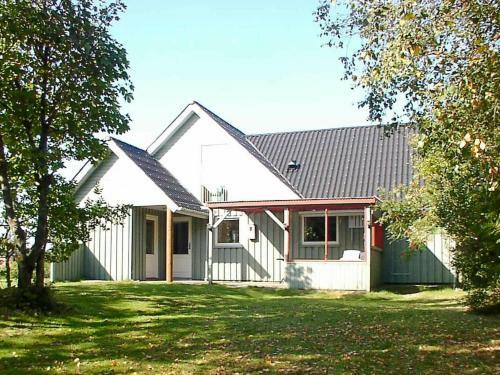 Three-bedroom Holiday Home In Hemmet 96