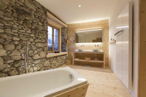 Relais & Ch�teaux In Lain Hotel Cadonau