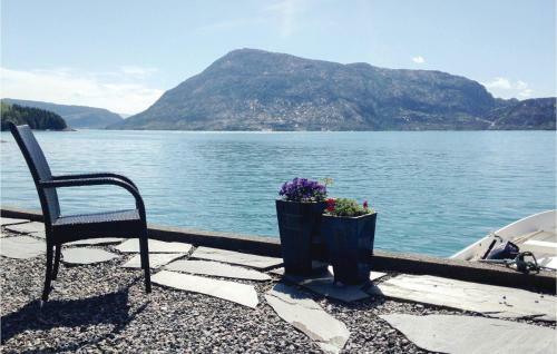 Holiday Home Hyllestad Lifjorden II