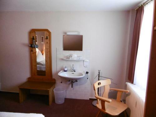 Hotel Bad Bruckhaus / Viaschweiz