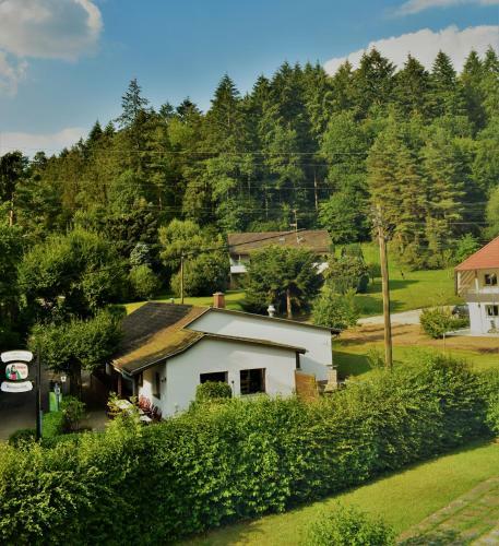 Hotel Bad Bruckhaus / Viaschweiz