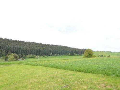 Cozy Holiday Home In Tettscheid With Private Garden