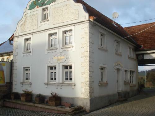 Hostal Traditionsgasthof Zum Luedertal