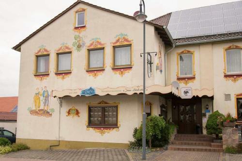 Hostal Traditionsgasthof Zum Luedertal