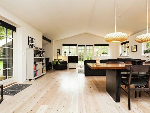 Holiday Home M�gevej