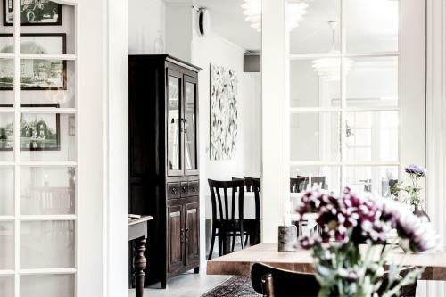 Flinchs Hotel