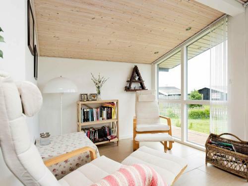 Holiday Home Mj�lnersvej
