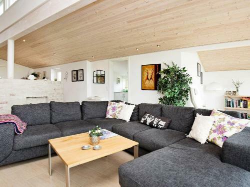 Holiday Home Mj�lnersvej