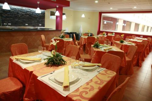 Hotel Hostal El Poligono