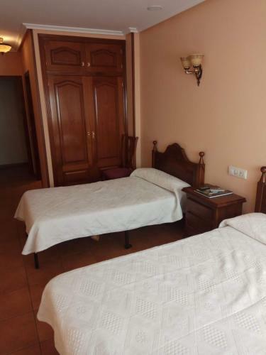 Albergue Hostal Restaurante Raton