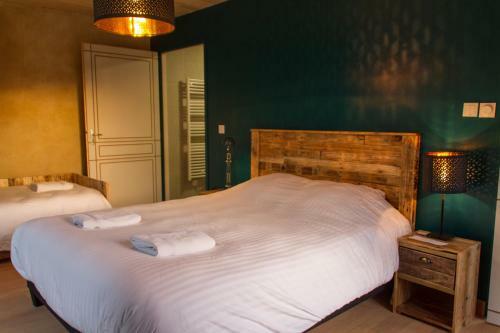 Le Puy Carmin - Gite 12 Personnes Avec Jacuzzi