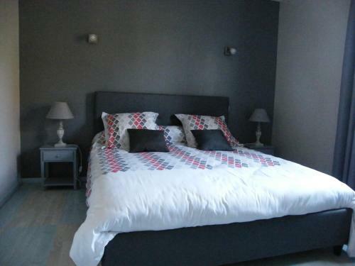 Villa Climatisee Avec Piscine Privee � L'oree Du Perigord