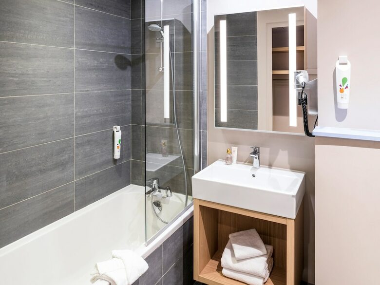 Hotel Ibis Styles Clamart Gare Grand Paris