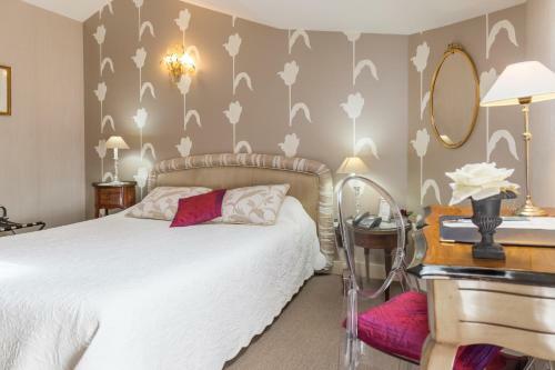 Hotel Logis Les Pigeons Blancs