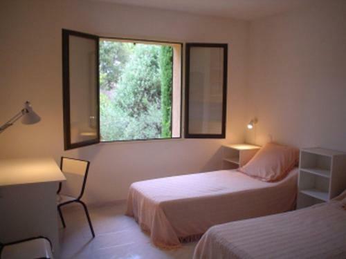 Spacious Holiday Home In Draguignan With Large Pool