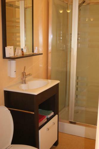 Hotel H�tel Des Voyageurs