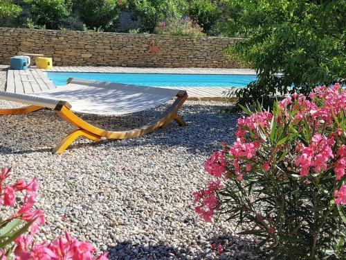 Charming Cottage Near Faucon With Private Terrace