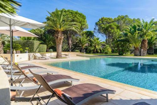 Puget-sur-argens Villa Sleeps 8 Wifi