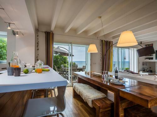Guethary Villa Sleeps 6 Air Con Wifi