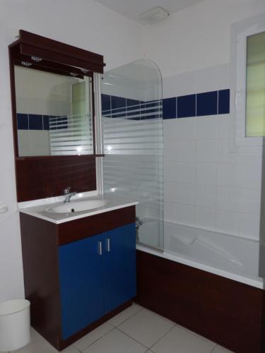 Pavillon Dans La Pin�de Avec Piscine Collective - 190263