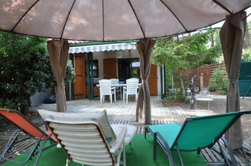 Agr�able Petite Maison Avec Jardin - 1201