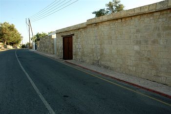 Lasa Heights Hotel