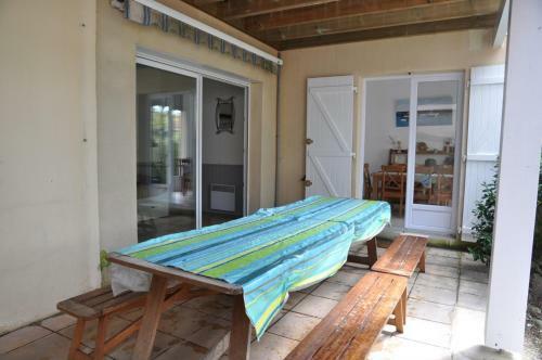 Villa Maison De Vacances Proche Des Plages Et Du Centre - 21301