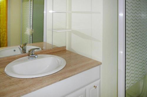 Holiday Home Lannilis - Bre05463-f
