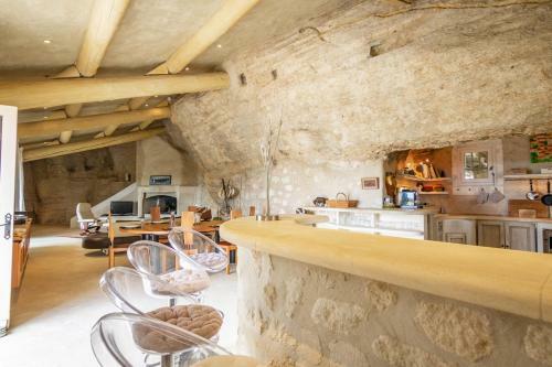 Les Baux De Provence Villa Sleeps 10 Pool Wifi