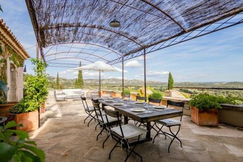 Les Baux De Provence Villa Sleeps 10 Pool Wifi