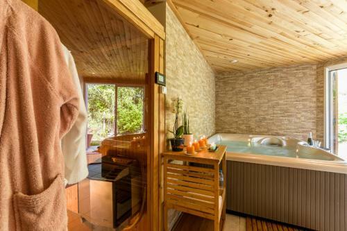Sauna - Jacuzzi - 100% Priv� - L'estantada