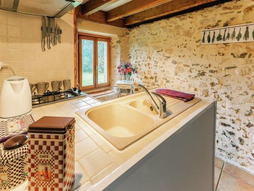 French Mansion In Aquitaine With Private Terrace