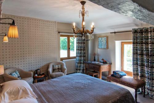 Les Deux Abbesses En Vert | La Grande Maison B&B