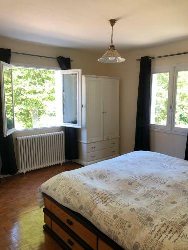 Bed & Breakfast La Maison Blanche Chambres D?h�tes - B & B Quillan