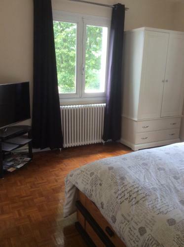 Bed & Breakfast La Maison Blanche Chambres D?h�tes - B & B Quillan